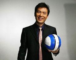 黄健翔 照片,激情四溢的足球解说传奇